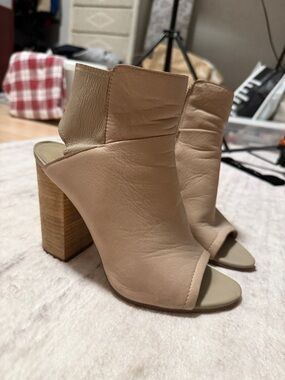 Dolce Vita Taupe Open-Toe Block Heel Mules